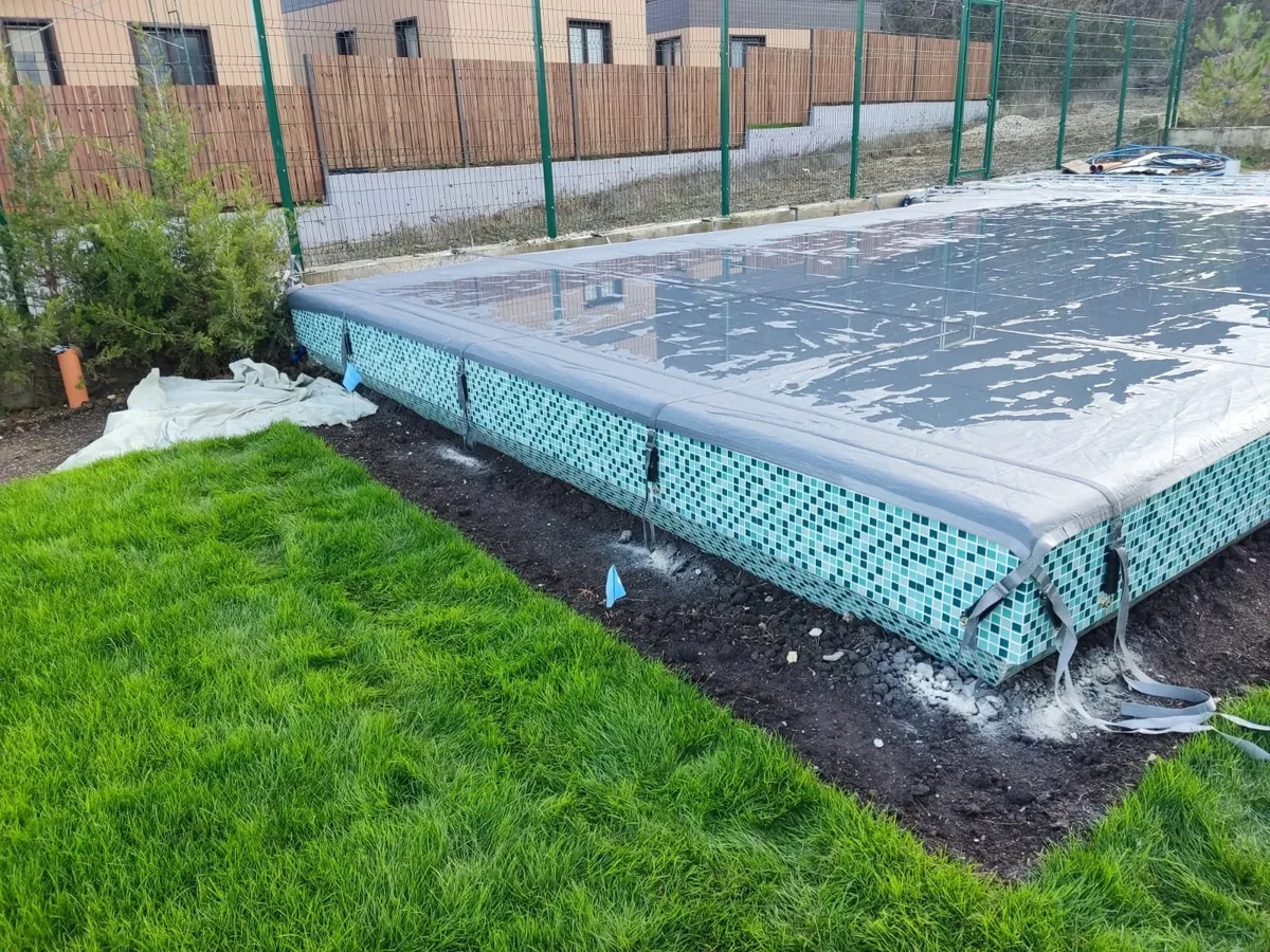 Батутное покрывало на бассейне в Орехово-Зуево